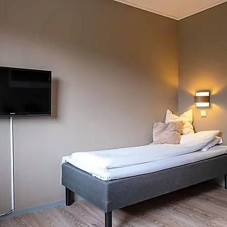 מלון Snasa Hotell