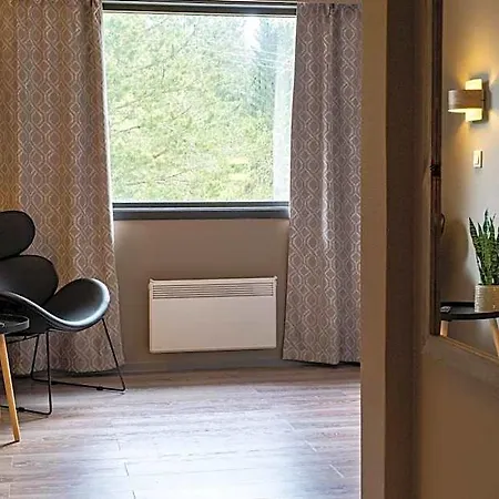 מלון Snasa Hotell